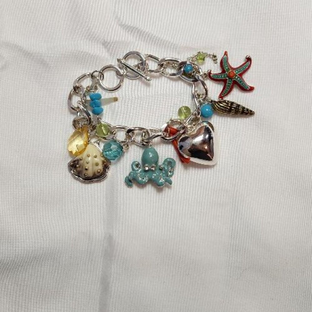 Under the Sea costume bracelet - Picture 2 of 5